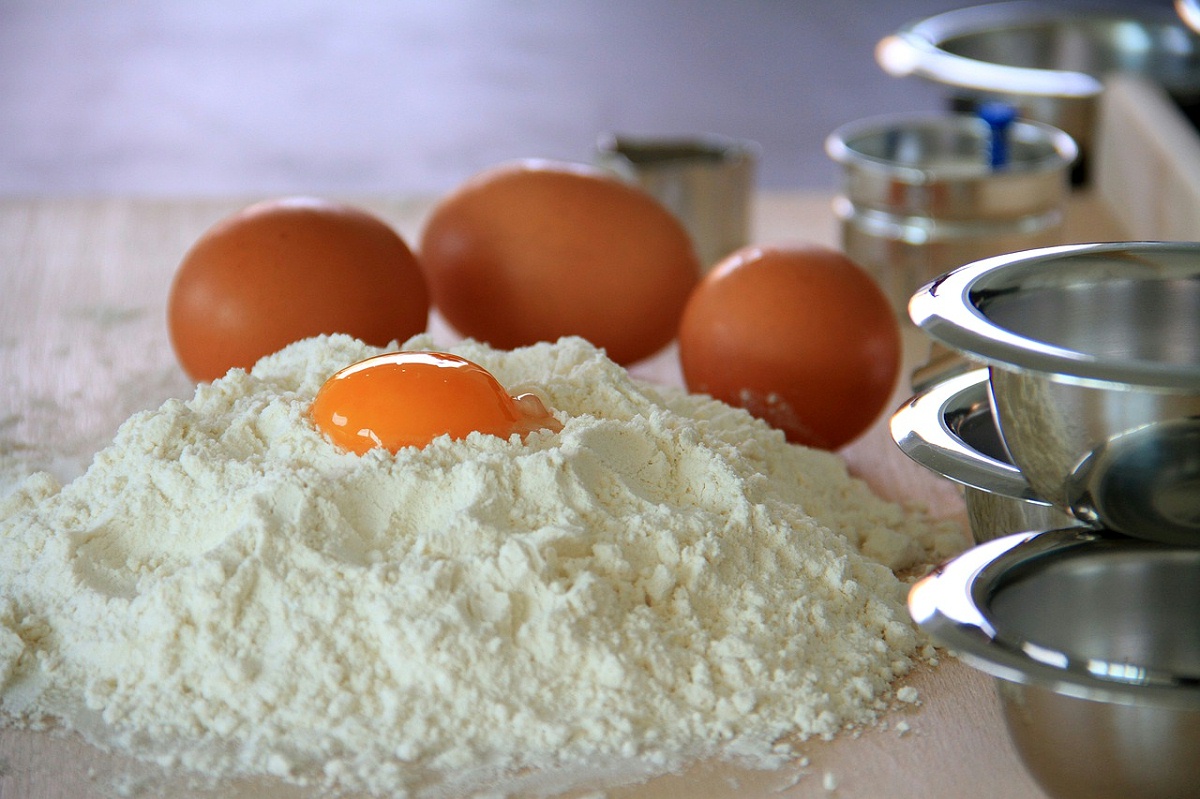 �����